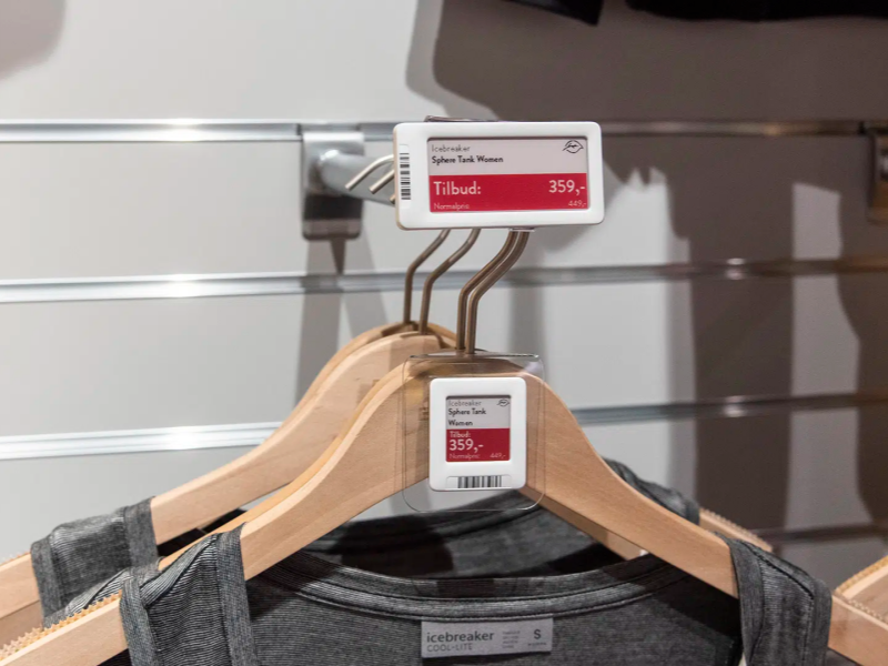Digital Price Tags for Clothing Stores: Ekitabo ekikwata ku kugula